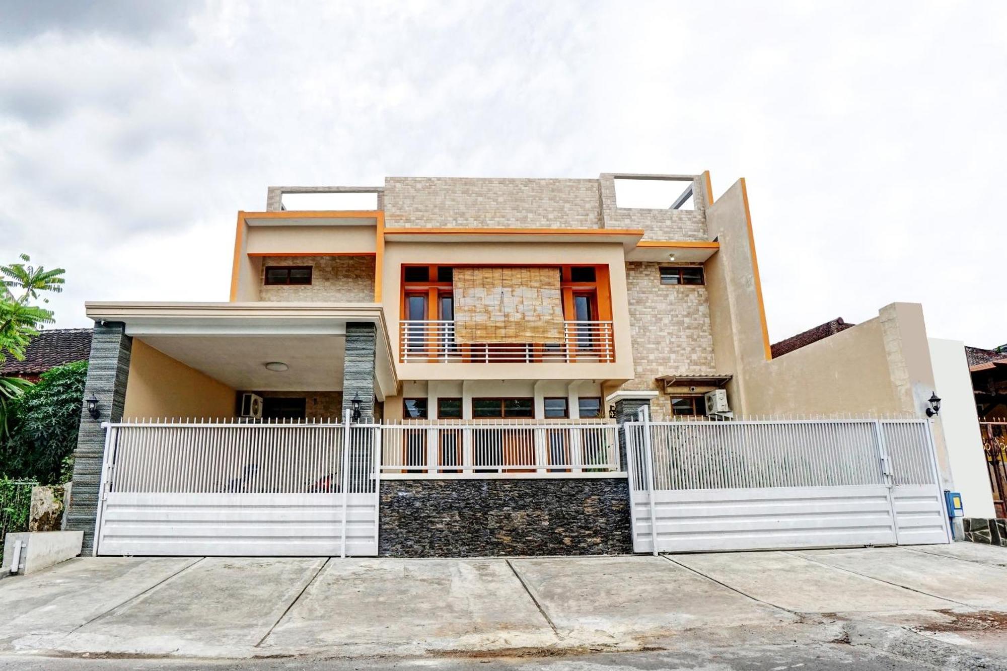 Avisha Guest House Syariah Malang Bagian luar foto