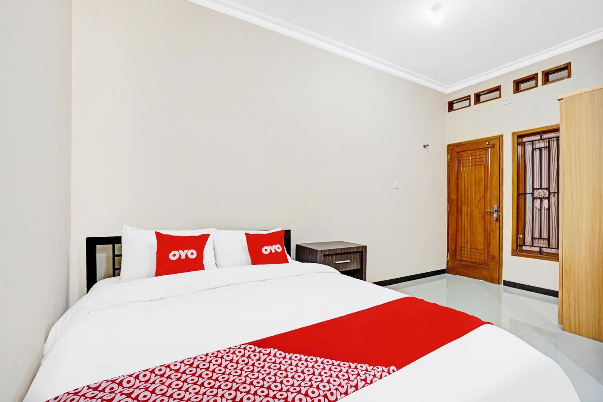 Avisha Guest House Syariah Malang Bagian luar foto