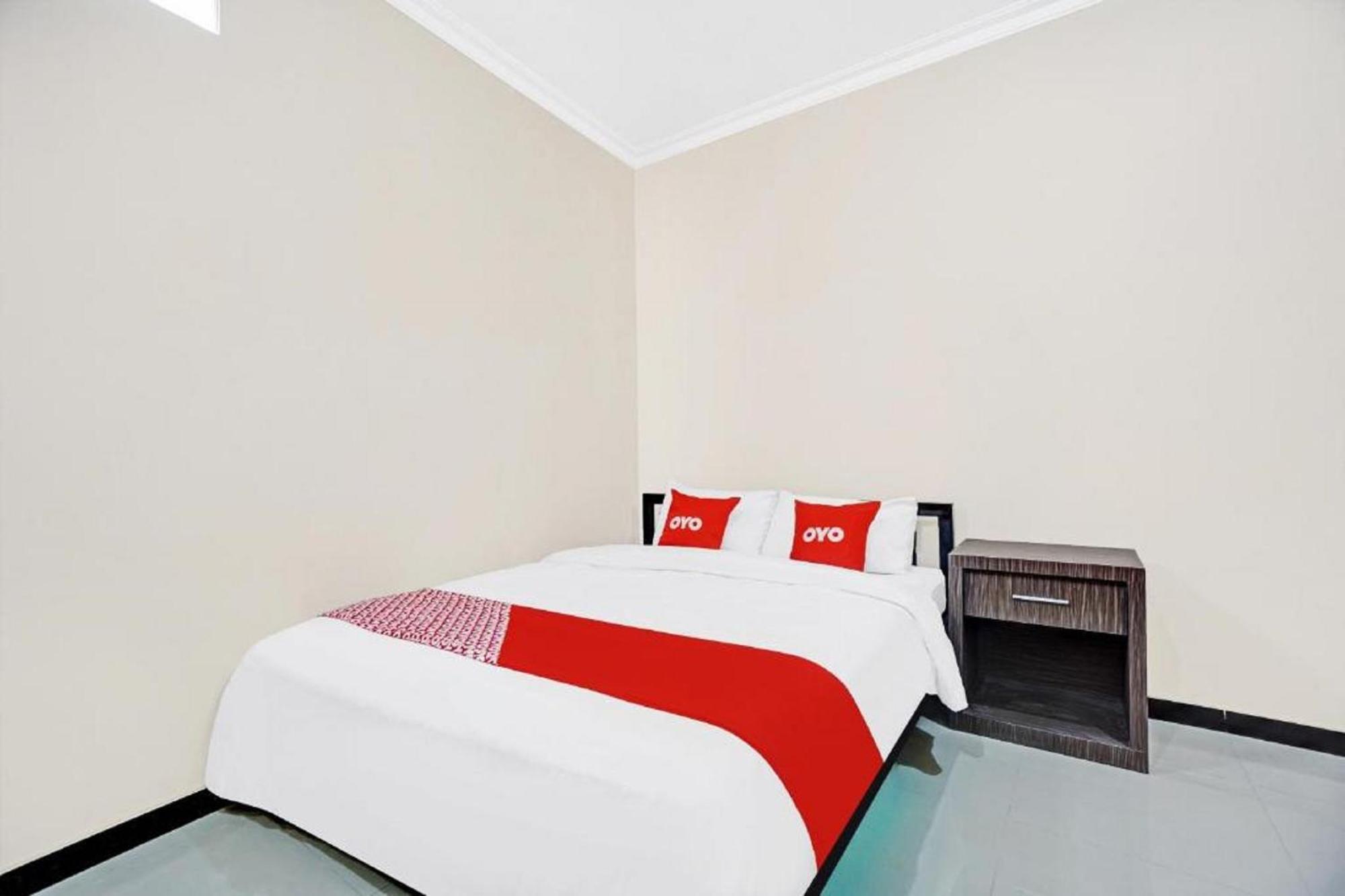 Avisha Guest House Syariah Malang Bagian luar foto
